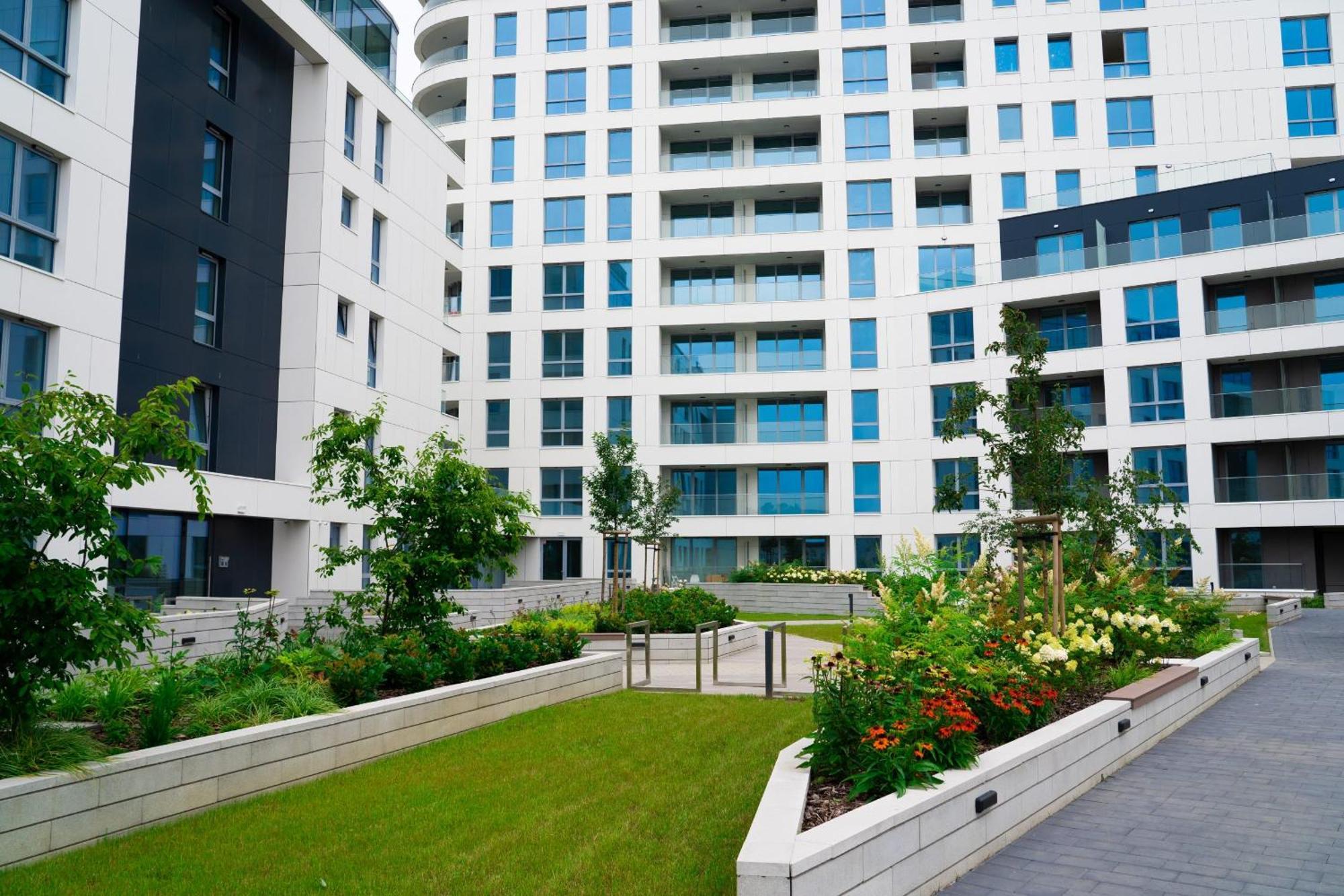 New! Baltic Sands Premium - Free Parking Apartment *